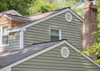 8 Best Sidings for Cold Climates | AlumShine